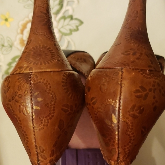 Bcbgirls Heels made in Brazil size 9.5 - Picture 8 of 9